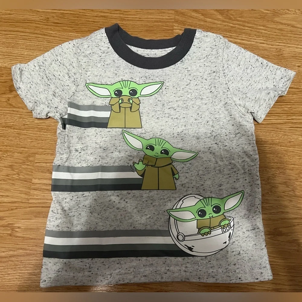 Star Wars Mandallorian Kids Gray and Green Shorts Set (Size 2T)
